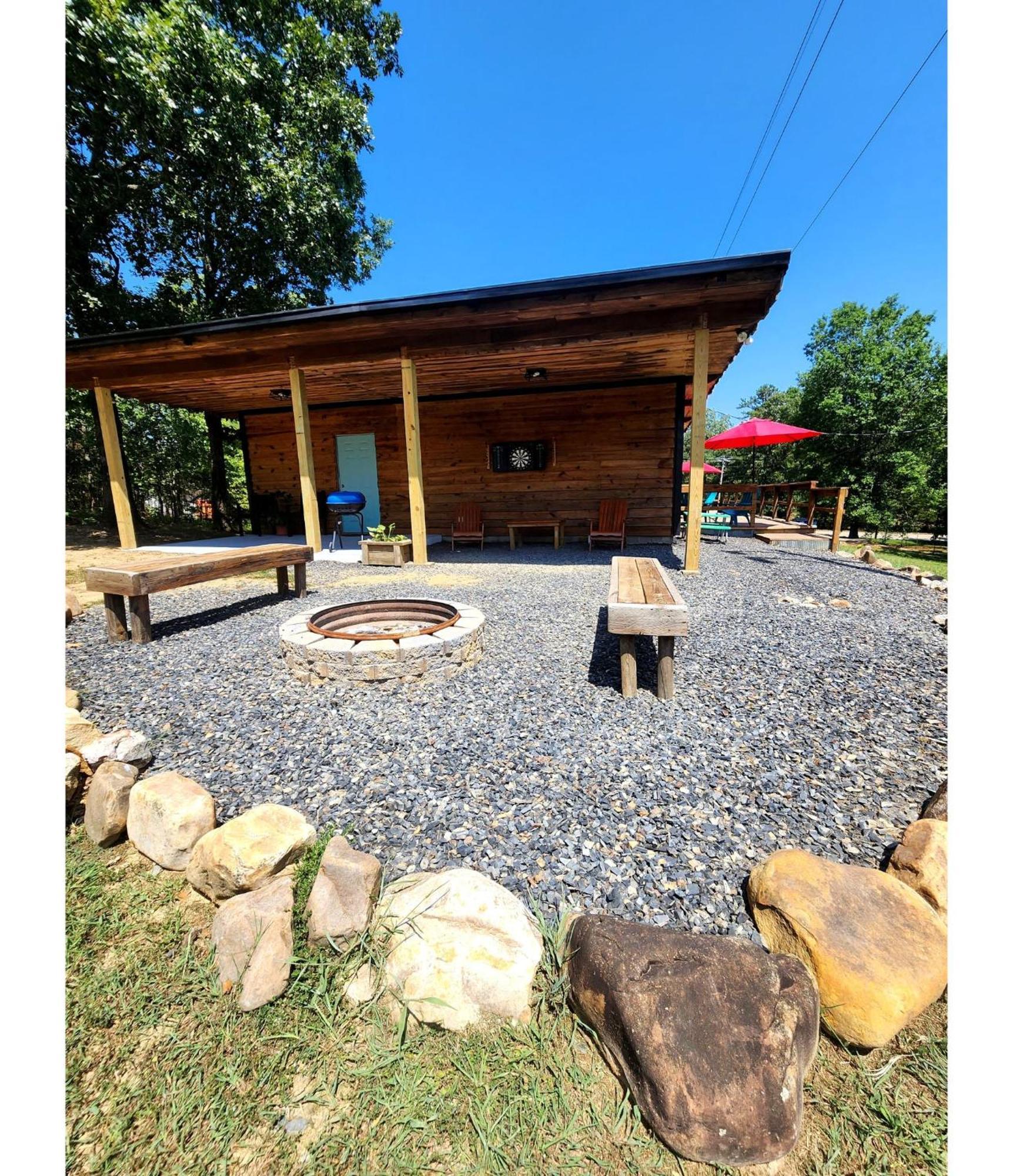 Unique Country Cabin Meets Farmhouse Modern!!! Mena Luaran gambar