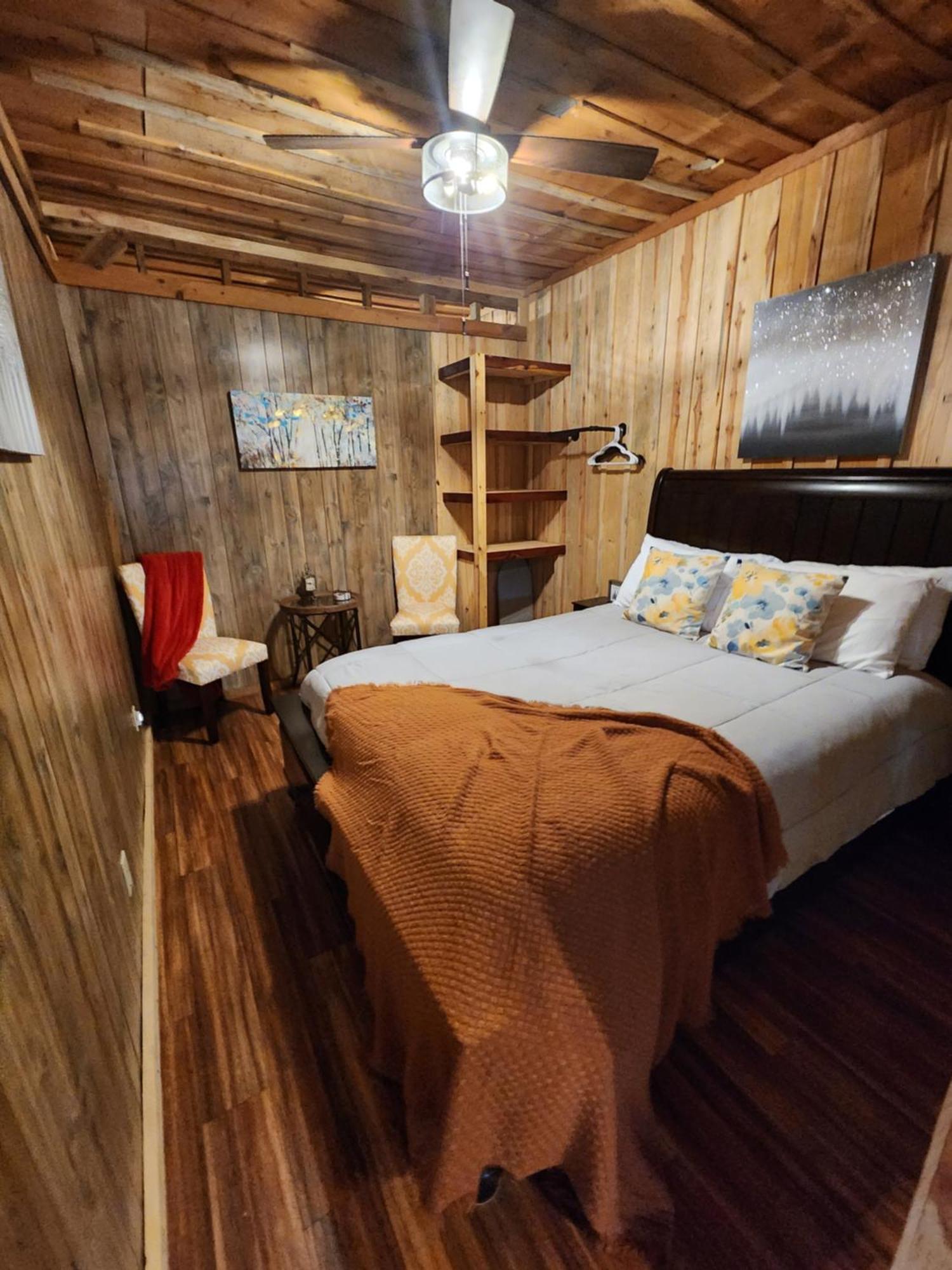 Unique Country Cabin Meets Farmhouse Modern!!! Mena Luaran gambar