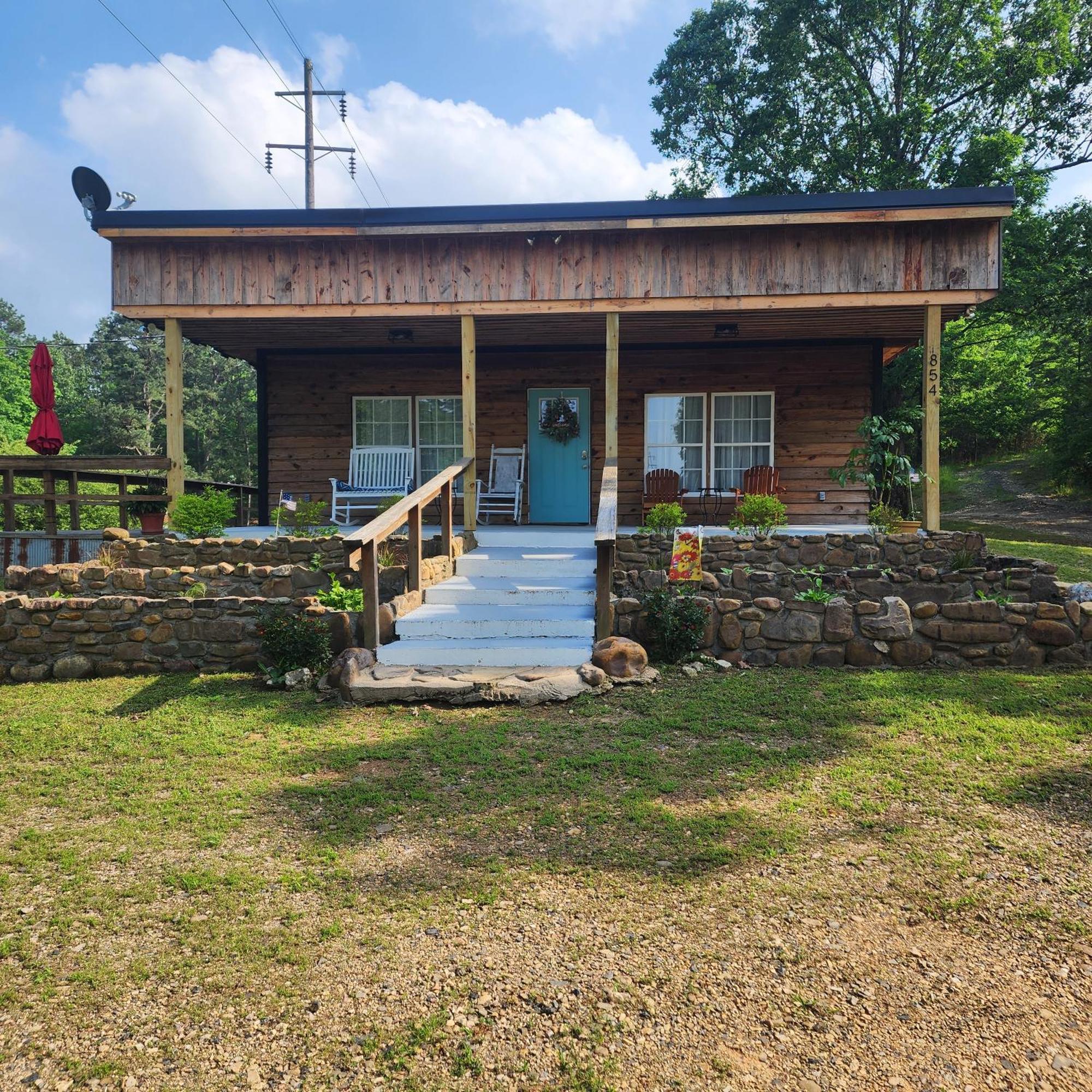 Unique Country Cabin Meets Farmhouse Modern!!! Mena Luaran gambar